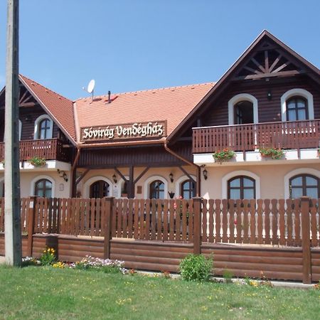 Sovirag Vendeghaz Hotel Hortobágy Buitenkant foto