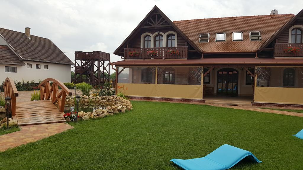 Sovirag Vendeghaz Hotel Hortobágy Buitenkant foto